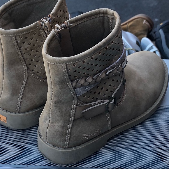 BLOWFISH B152 Womens Tan Faux Leather Zip Close Ankle Bootie Boots Size 3 - Picture 4 of 10